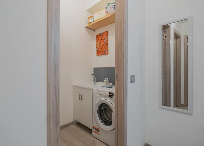 Apartment -10min Metro- Jonio Style